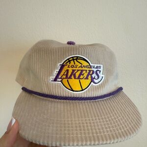 Mitchell & Ness Lakers Beige Cap